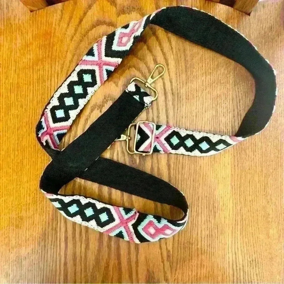 🌈 6/$60 Replacement Strap Camera Strap Gold Hardware Geometric Pattern - Picture 4 of 4